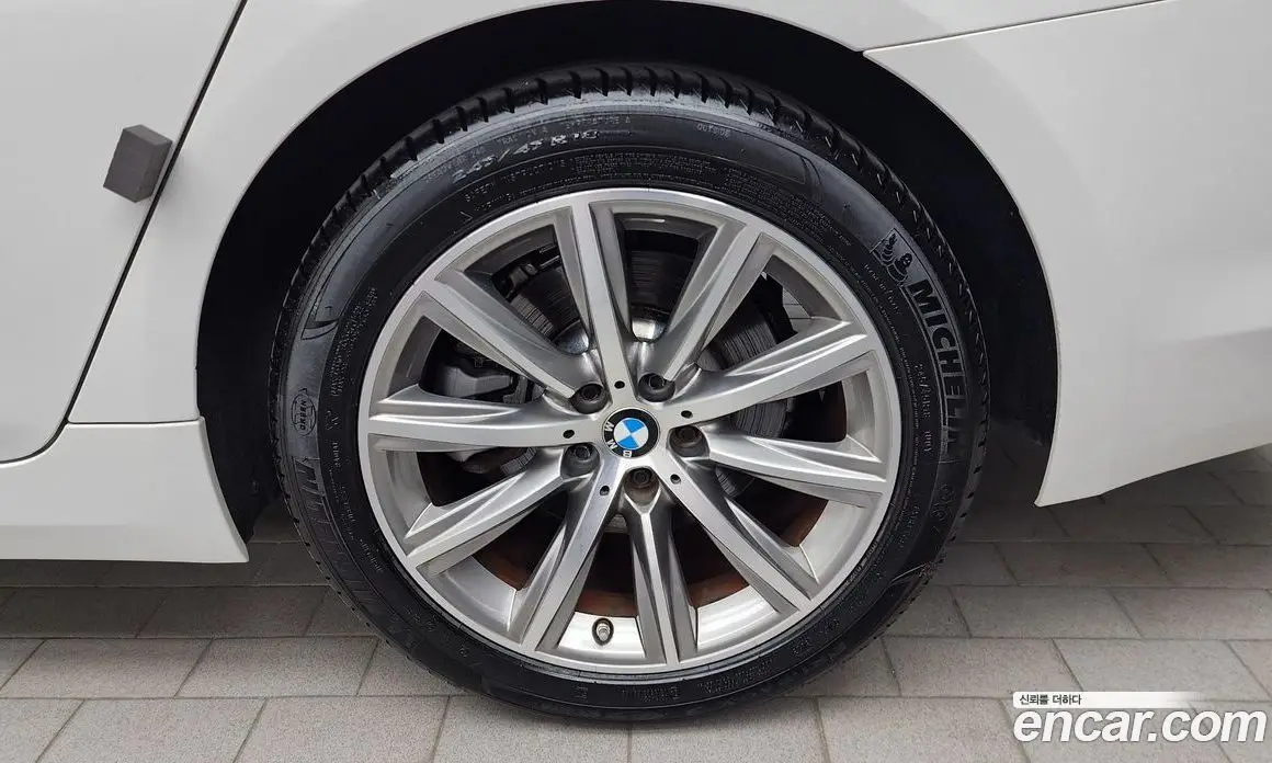 BMW 5 серия 2018 2.0 автомат (гидро), фото 7