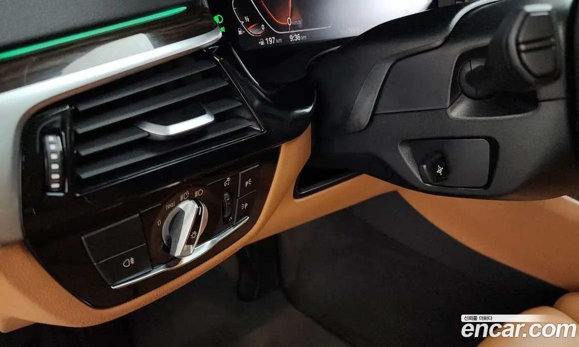 BMW 5 серия 2020 2.0 автомат (гидро), фото 28