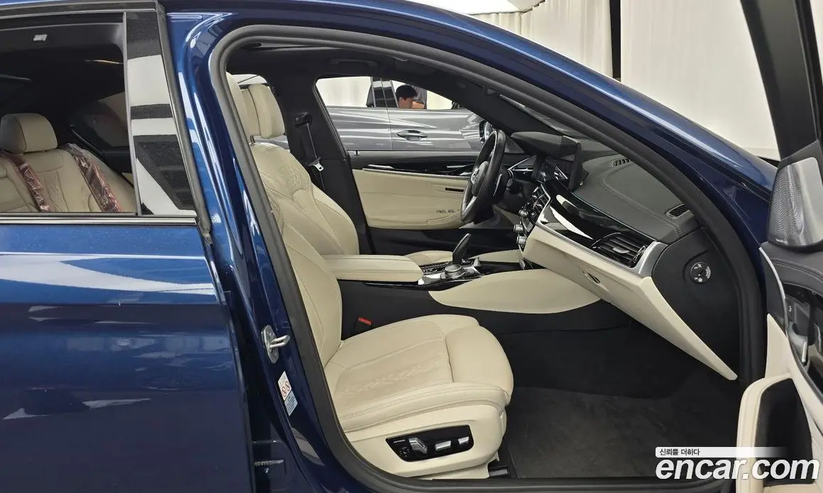 BMW 5 серия 2021 4.4 автомат (гидро), фото 11