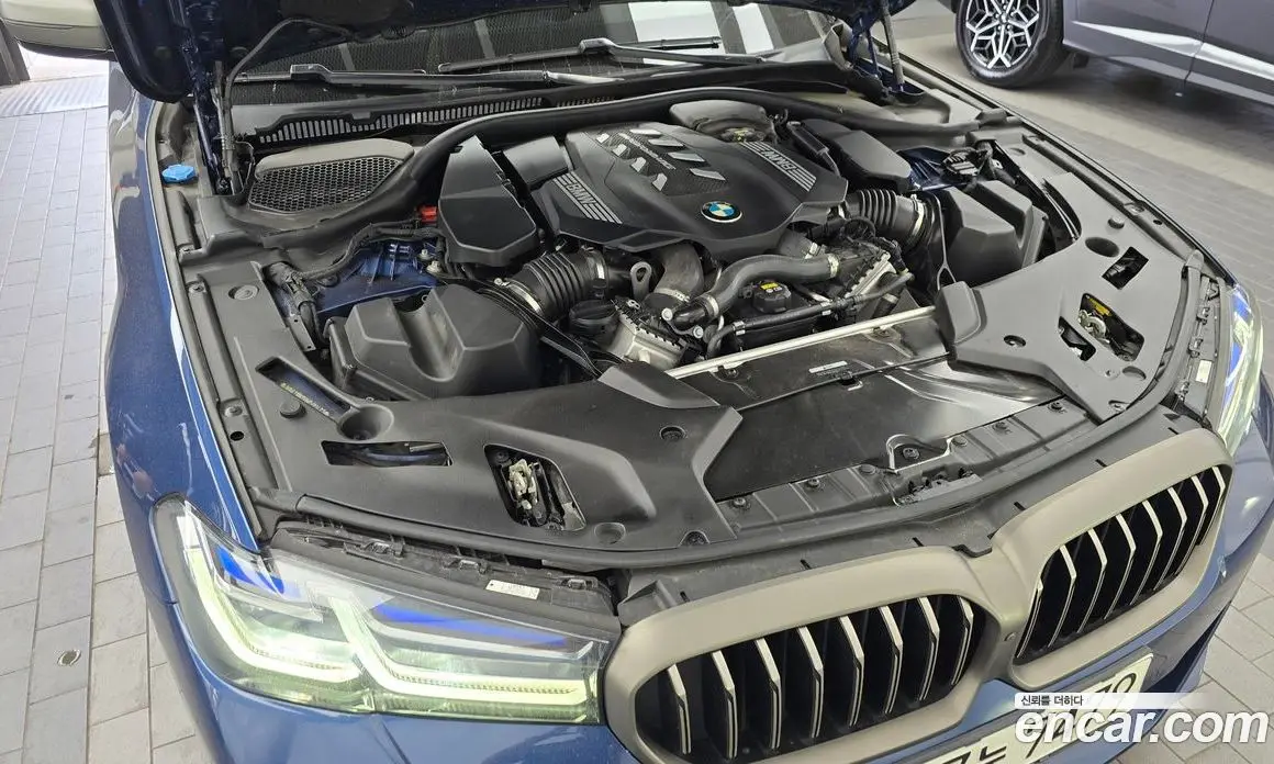 BMW 5 серия 2021 4.4 автомат (гидро), фото 6