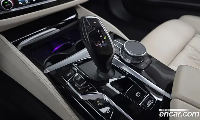 BMW 5 серия 2021 4.4 автомат (гидро), миниатюра 9
