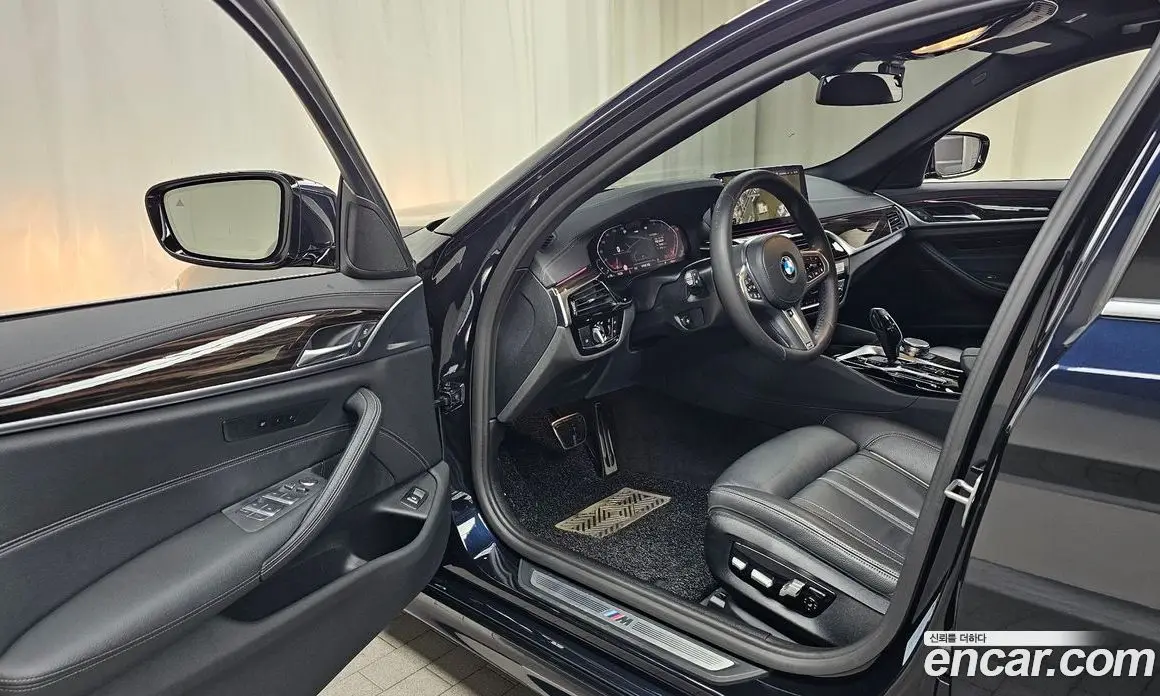 BMW 5 серия 2022 2.0 автомат (гидро), фото 13