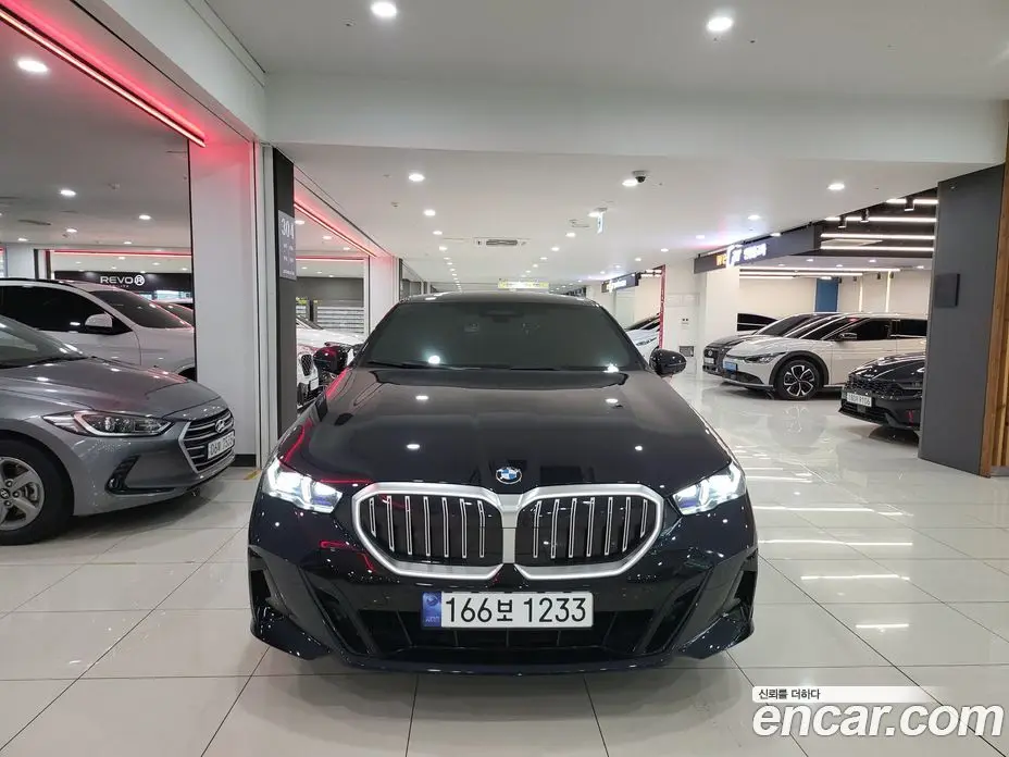 BMW 5 серия 2024 2.0 автомат (гидро), фото 3