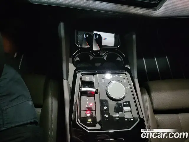 BMW 5 серия 2024 2.0 автомат (гидро), миниатюра 9