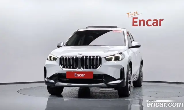 BMW X1 2024 2.0 автомат (гидро), миниатюра 2