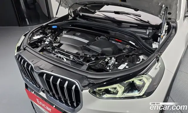 BMW X1 2024 2.0 автомат (гидро), миниатюра 5