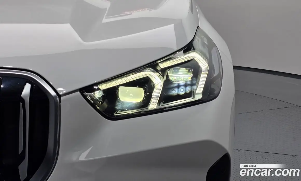 BMW X1 2024 2.0 автомат (гидро), фото 7