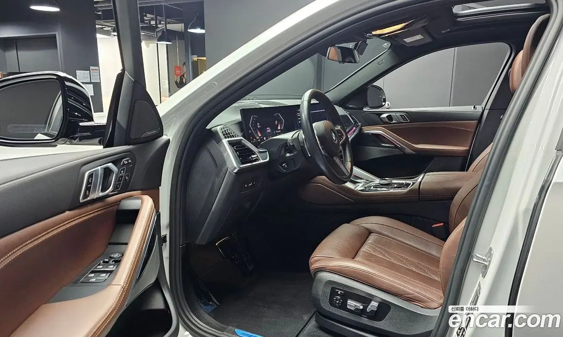 BMW X6 2023 3.0 автомат (гидро), фото 13