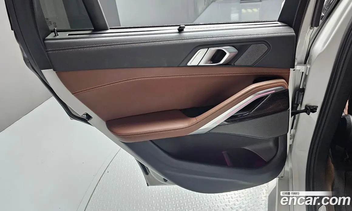 BMW X6 2023 3.0 автомат (гидро), фото 15