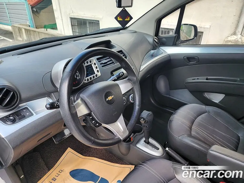 Chevrolet Spark 2012 1.0 автомат (гидро), фото 11