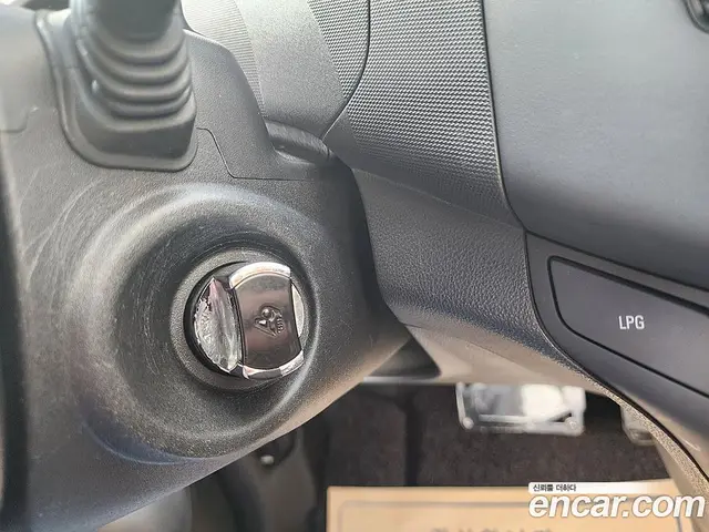 Chevrolet Spark 2012 1.0 автомат (гидро), миниатюра 8
