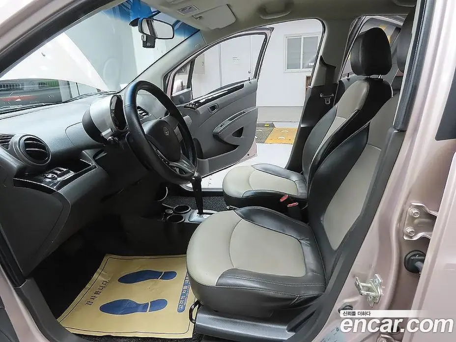 Chevrolet Spark 2012 1.0 автомат (гидро), фото 13
