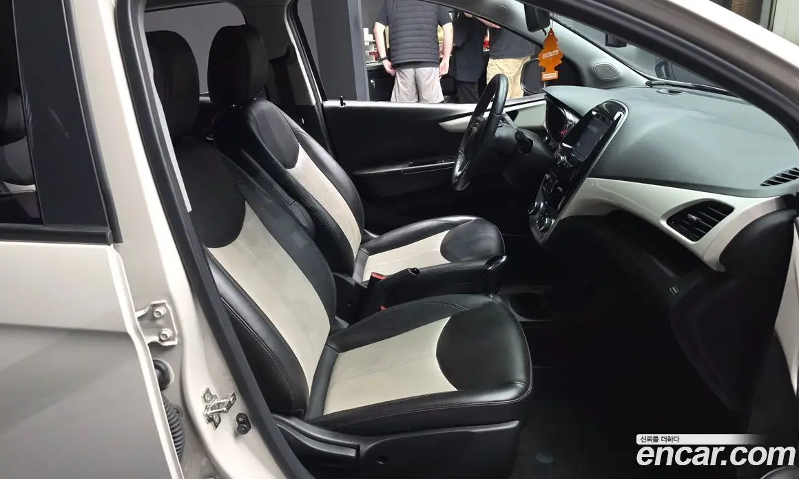 Chevrolet Spark 2015 1.0 автомат (гидро), фото 11