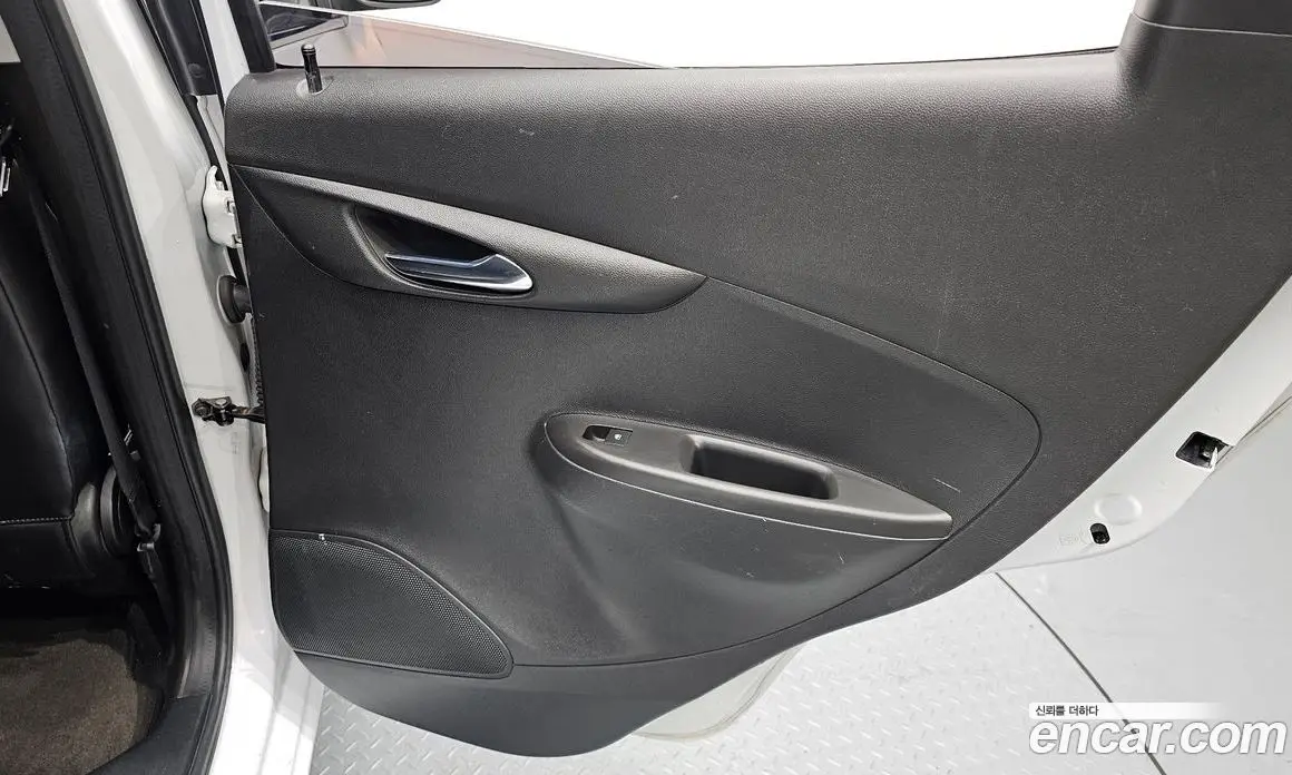Chevrolet Spark 2016 1.0 автомат (гидро), фото 15