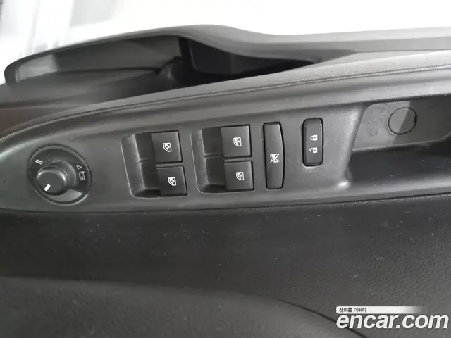 Chevrolet Spark 2016 1.0 автомат (гидро), миниатюра 9