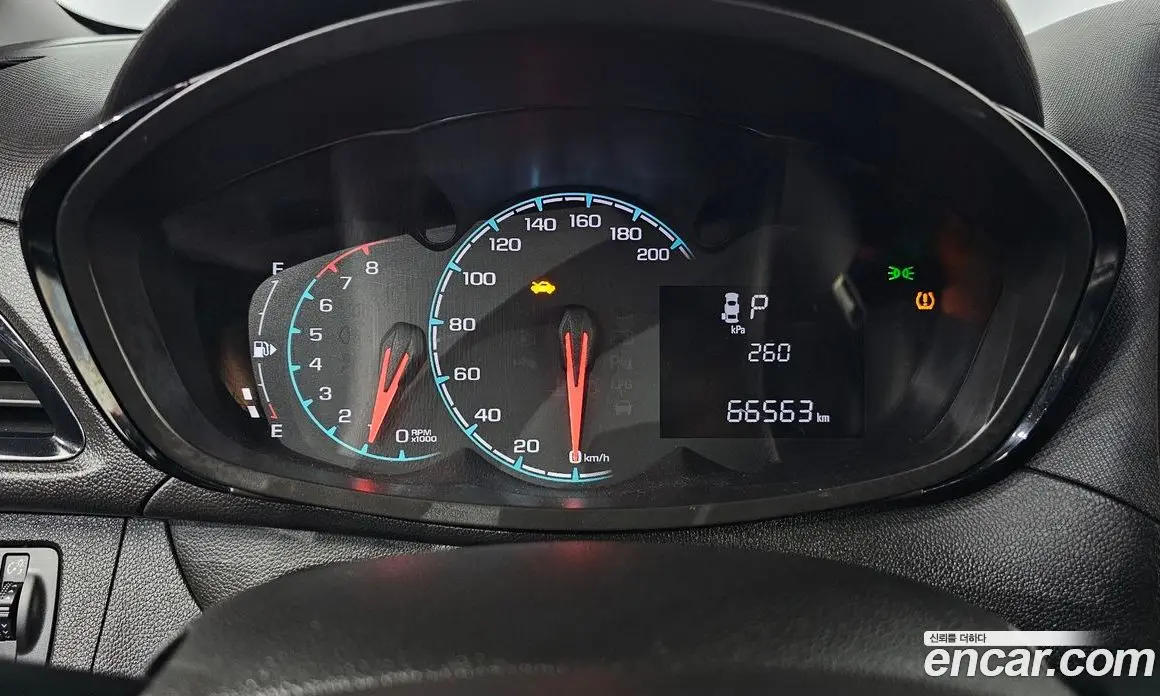 Chevrolet Spark 2017 1.0 автомат (гидро), фото 8