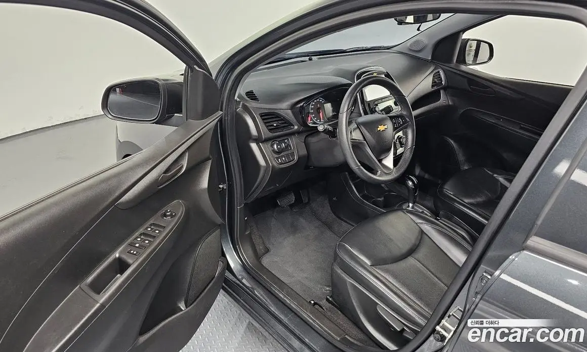 Chevrolet Spark 2017 1.0 автомат (гидро), фото 10