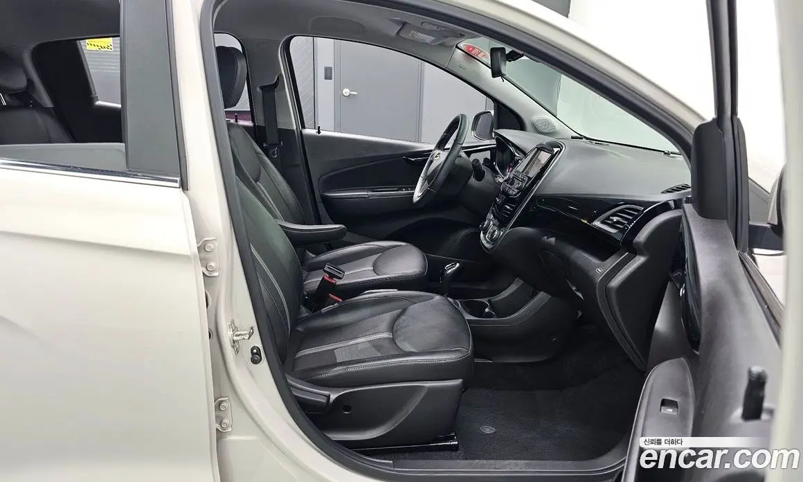 Chevrolet Spark 2019 1.0 автомат (гидро), фото 12