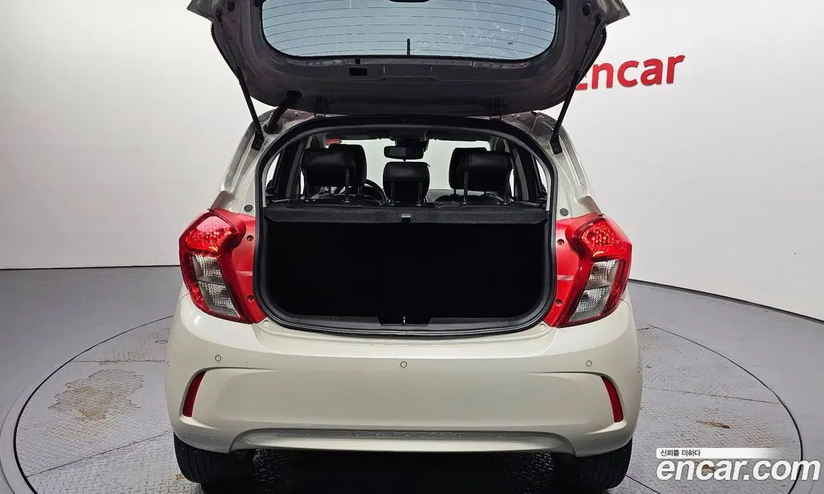 Chevrolet Spark 2019 1.0 автомат (гидро), фото 20