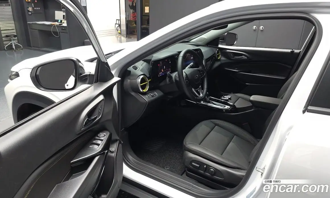 Chevrolet Trax 2025 1.2 автомат (гидро), фото 13