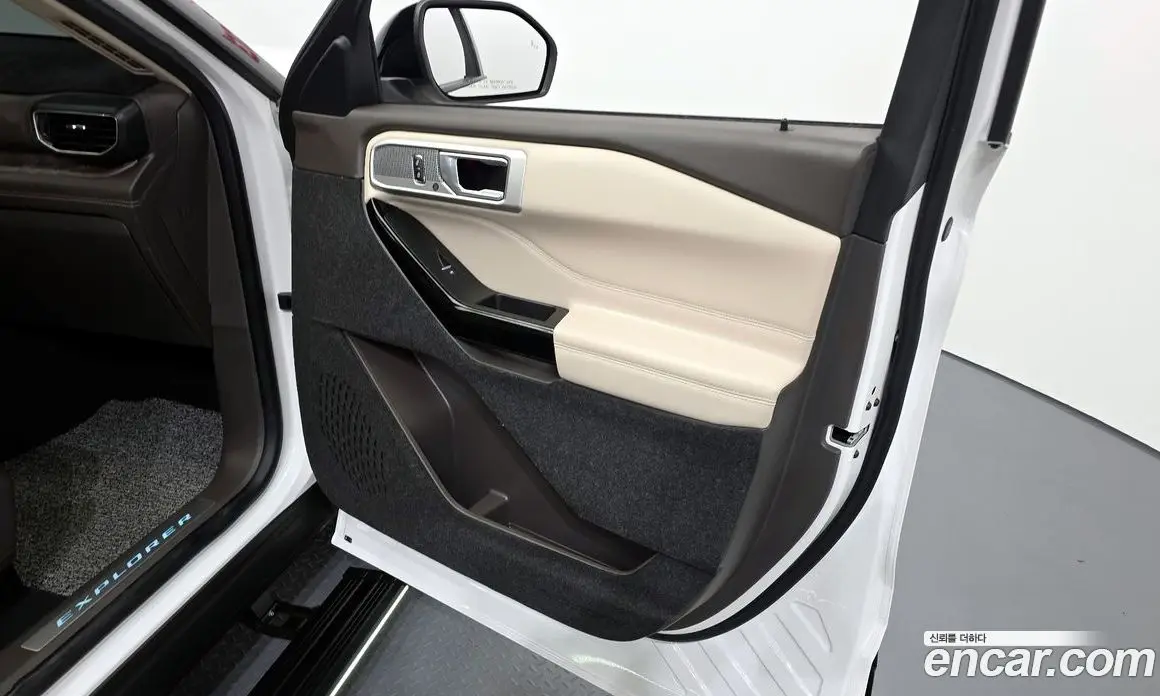 Ford Explorer 2022 3.0 автомат (гидро), фото 14