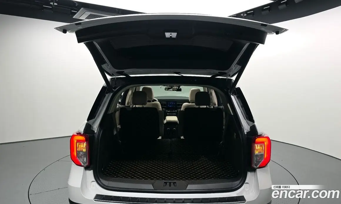 Ford Explorer 2022 3.0 автомат (гидро), фото 26