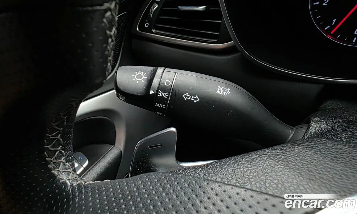 Genesis G70 2018 2.0 автомат (гидро), фото 32