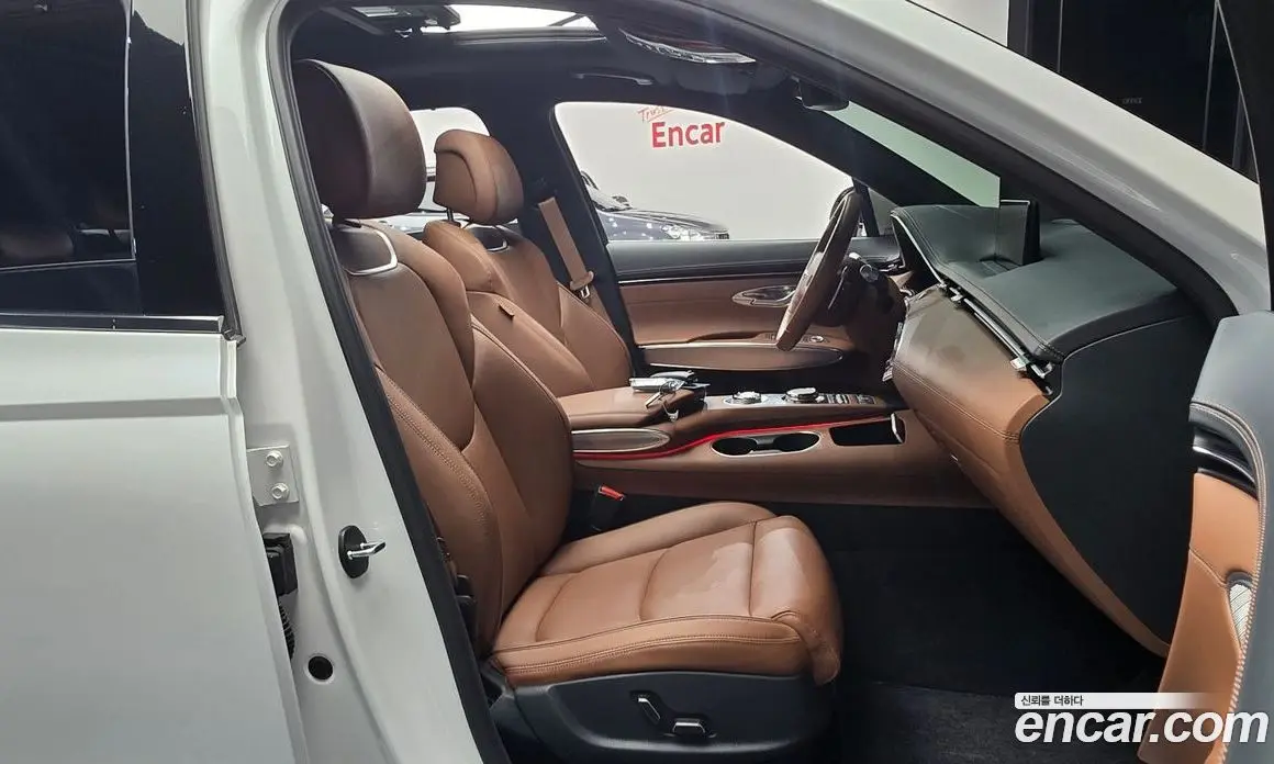 Genesis GV70 2023 2.5 автомат (гидро), фото 11