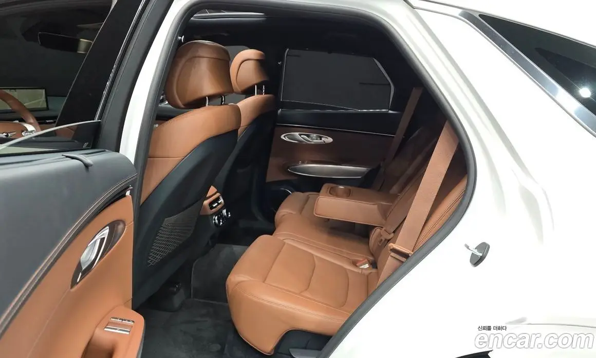 Genesis GV70 2023 2.5 автомат (гидро), фото 12