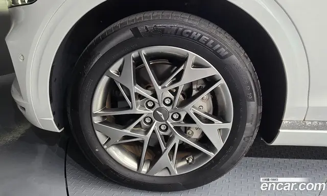 Genesis GV70 2023 2.5 автомат (гидро), миниатюра 5