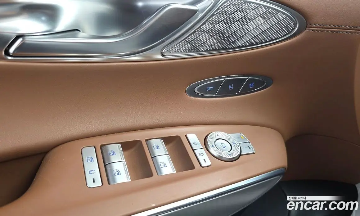 Genesis GV70 2023 2.5 автомат (гидро), фото 33