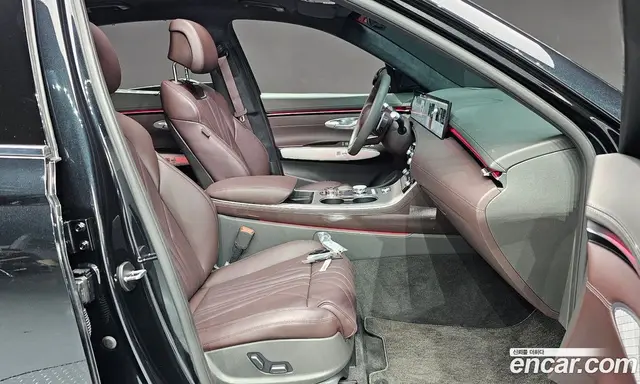 Genesis GV70 2025 2.5 автомат (гидро), миниатюра 12
