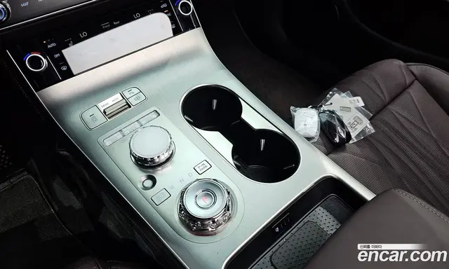 Genesis GV70 2025 2.5 автомат (гидро), миниатюра 9