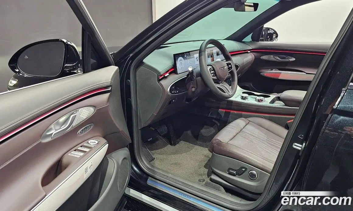Genesis GV70 2025 2.5 автомат (гидро), фото 10