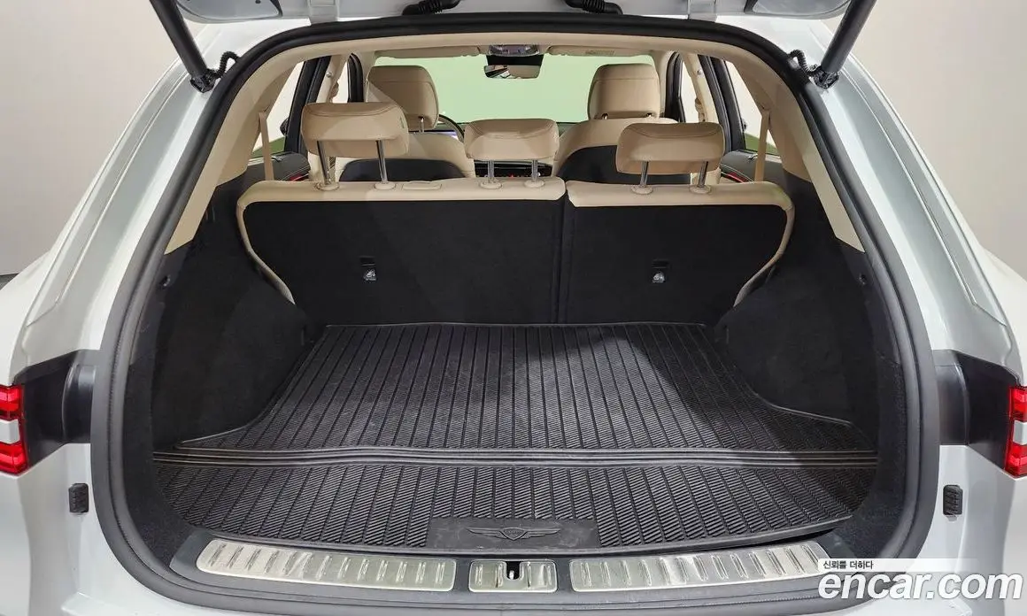 Genesis GV70 2025 2.5 автомат (гидро), фото 23