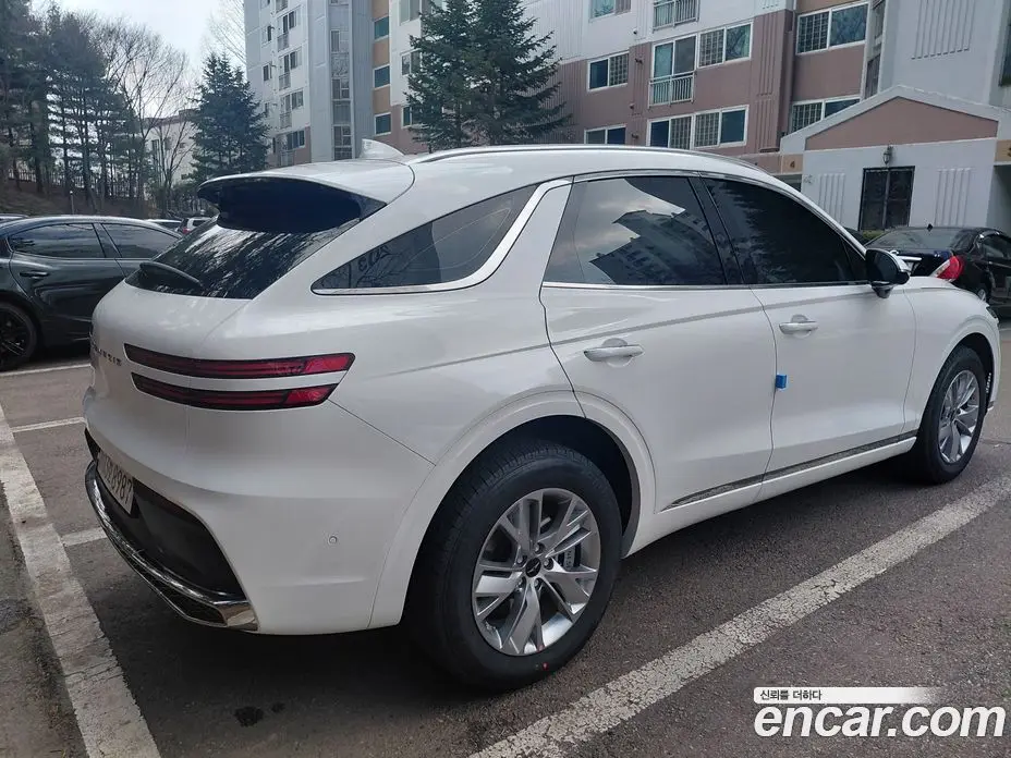 Genesis GV70 2026 2.5 автомат (гидро), фото 5