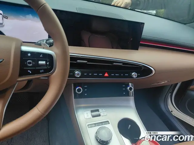 Genesis GV70 2026 2.5 автомат (гидро), миниатюра 9