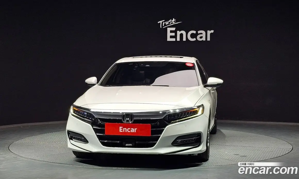 Honda Accord 2018 2.0 автомат (гидро), фото 3