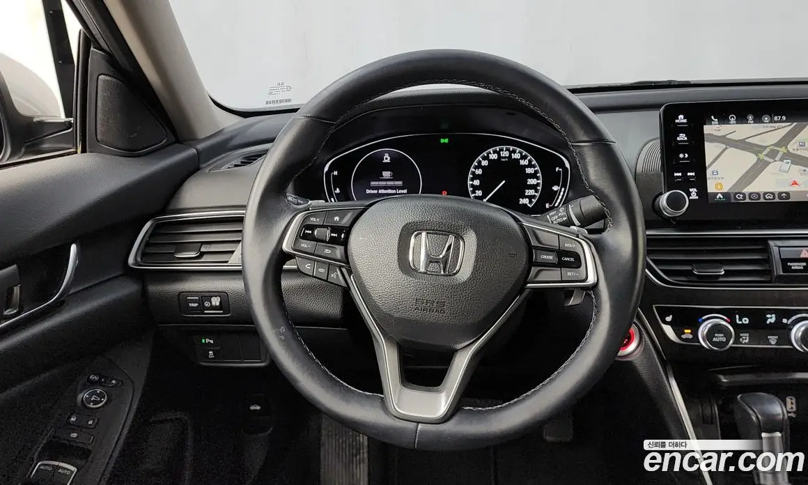 Honda Accord 2018 1.5 автомат (гидро), фото 13