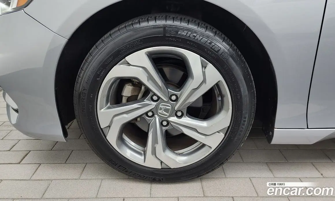 Honda Accord 2018 1.5 автомат (гидро), фото 5