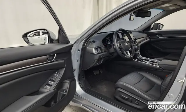 Honda Accord 2018 1.5 автомат (гидро), миниатюра 10