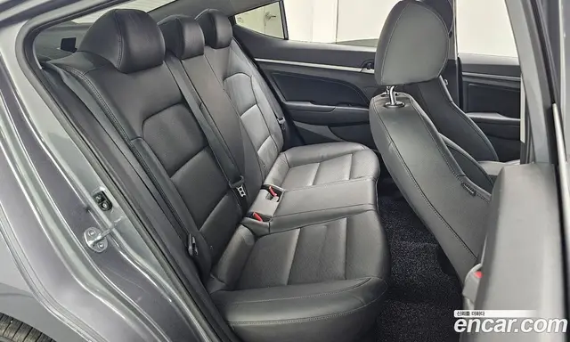 Hyundai Avante 2019 1.6 автомат (гидро), миниатюра 11