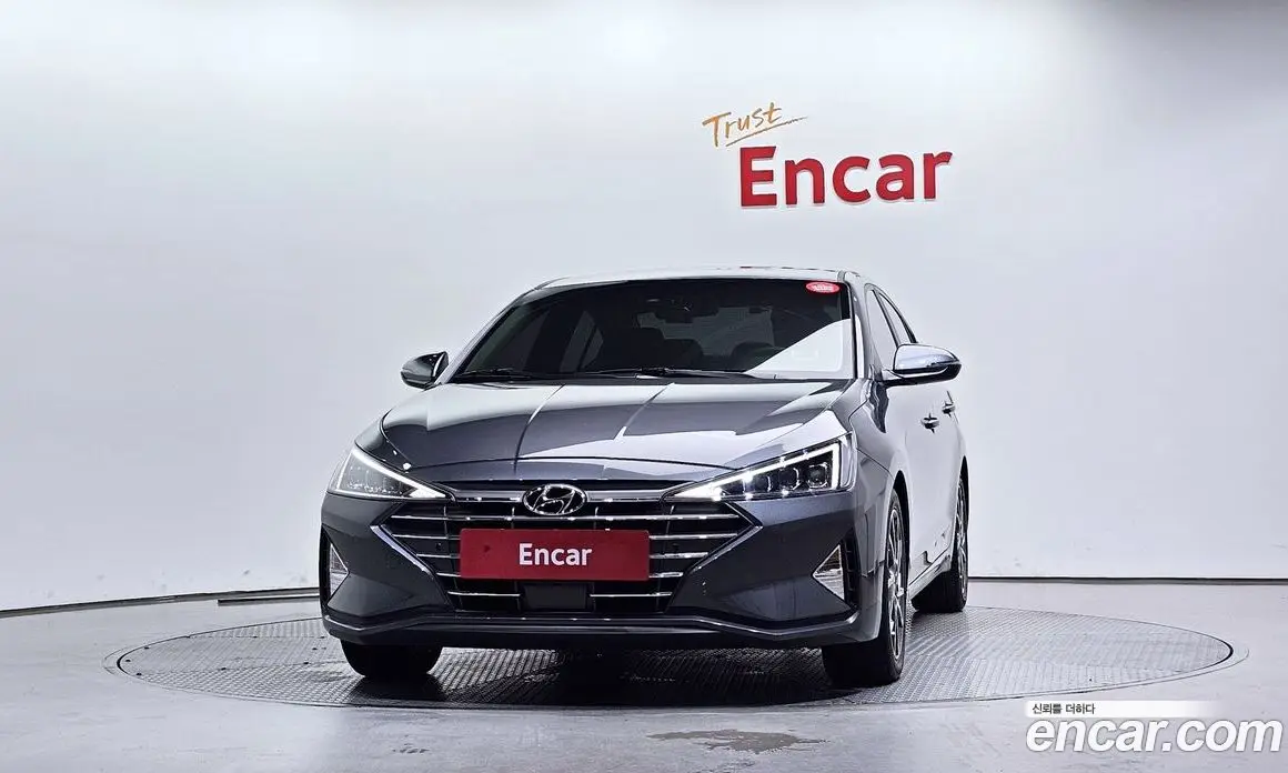 Hyundai Avante 2019 1.6 автомат (гидро), фото 3