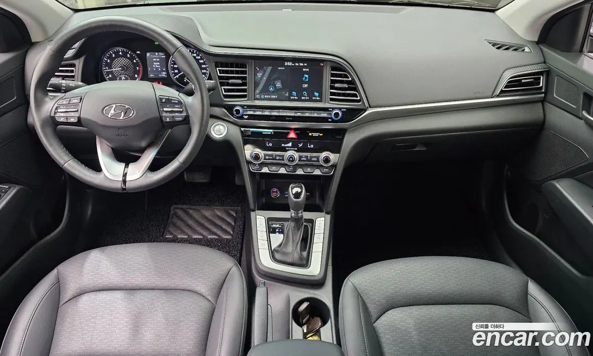 Hyundai Avante 2019 1.6 автомат (гидро), фото 7