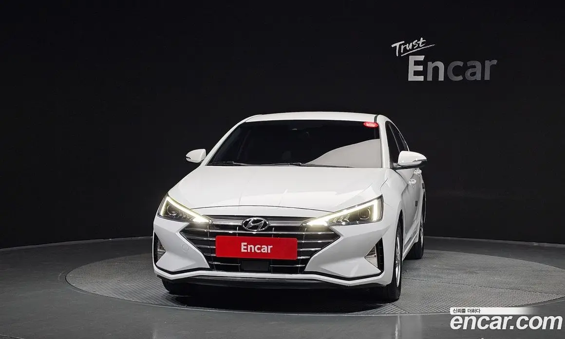 Hyundai Avante 2020 1.6 автомат (гидро), фото 3