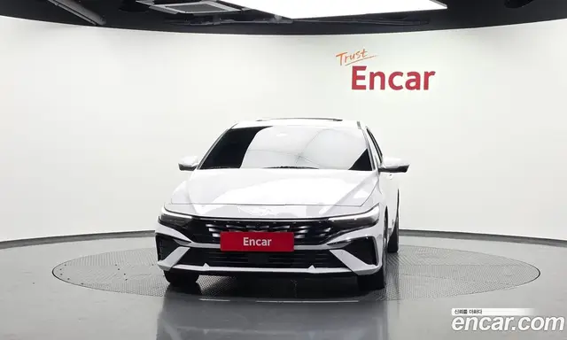 Hyundai Avante 2023 1.6 автомат (гидро), миниатюра 3