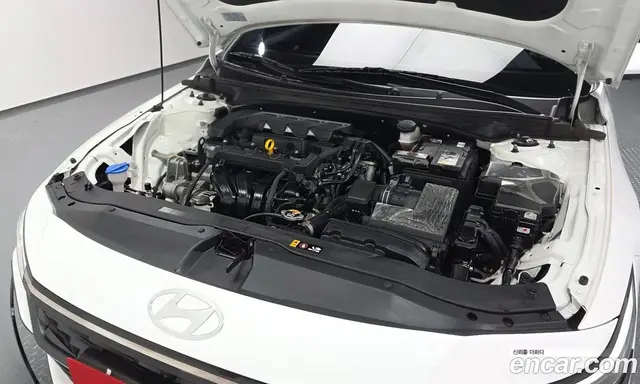 Hyundai Avante 2023 1.6 автомат (гидро), миниатюра 6
