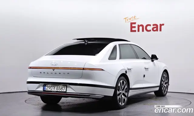 Hyundai Grandeur 2023 2.5 автомат (гидро), миниатюра 2