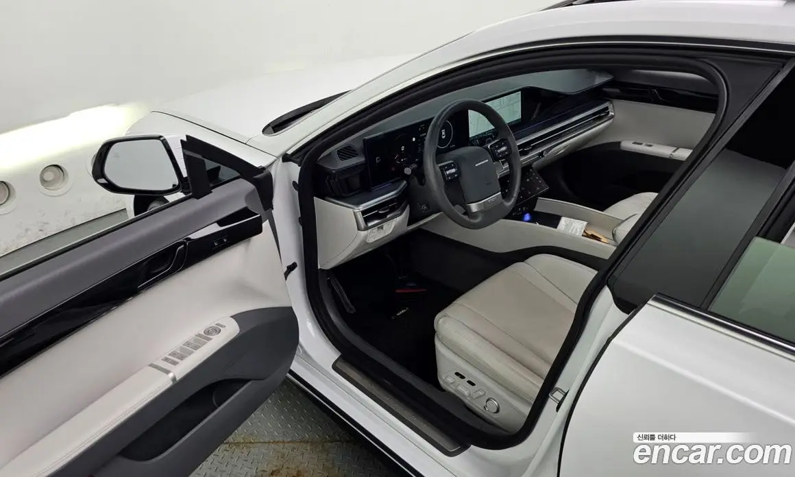 Hyundai Grandeur 2023 2.5 автомат (гидро), фото 13
