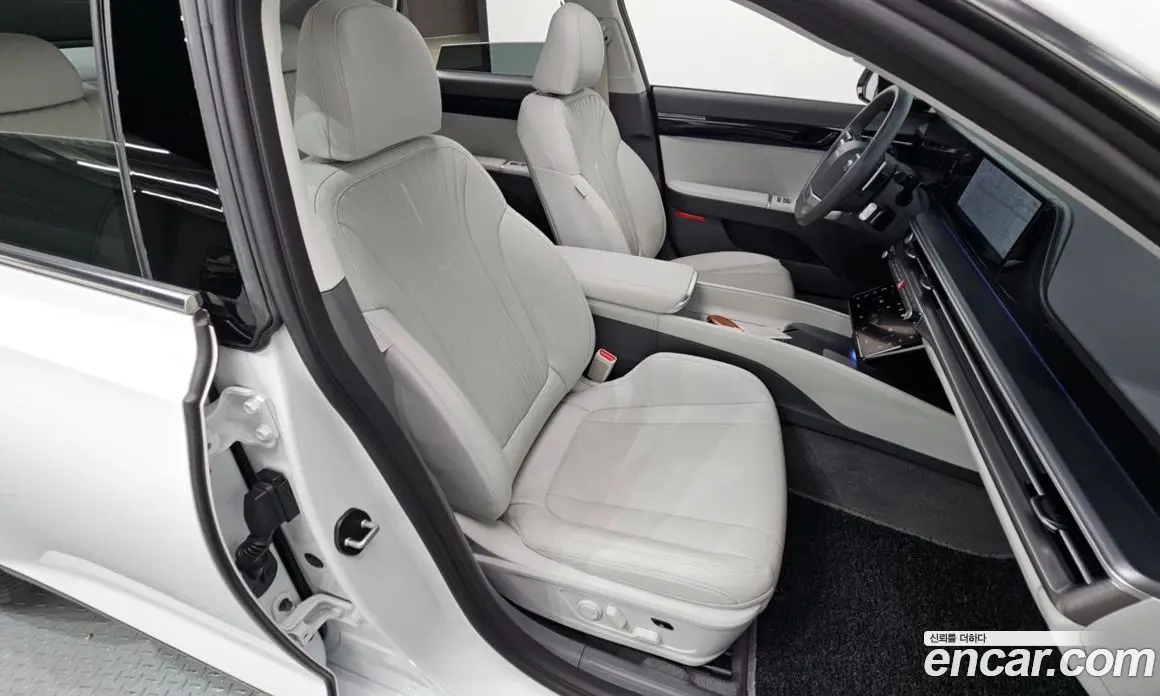 Hyundai Grandeur 2023 2.5 автомат (гидро), фото 16